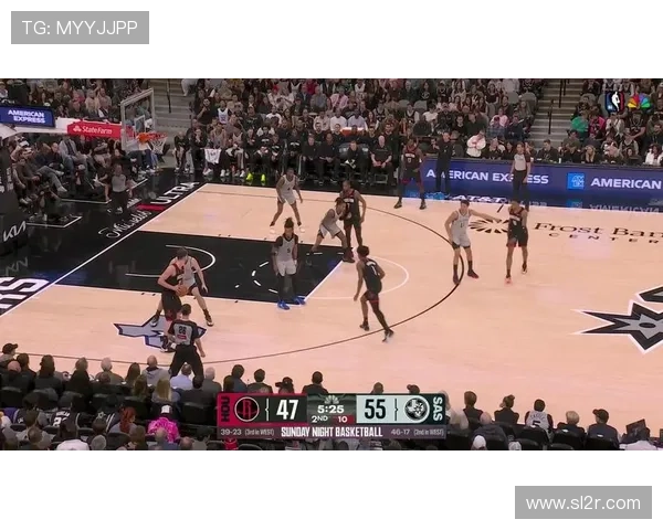 [NBA]申京持球单打 内线转身抛投打进.